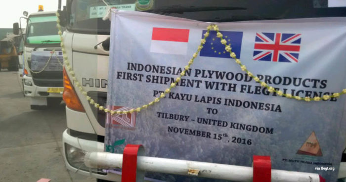 The first shipment of legal timber from Indonesia arrives in the UK in 2016